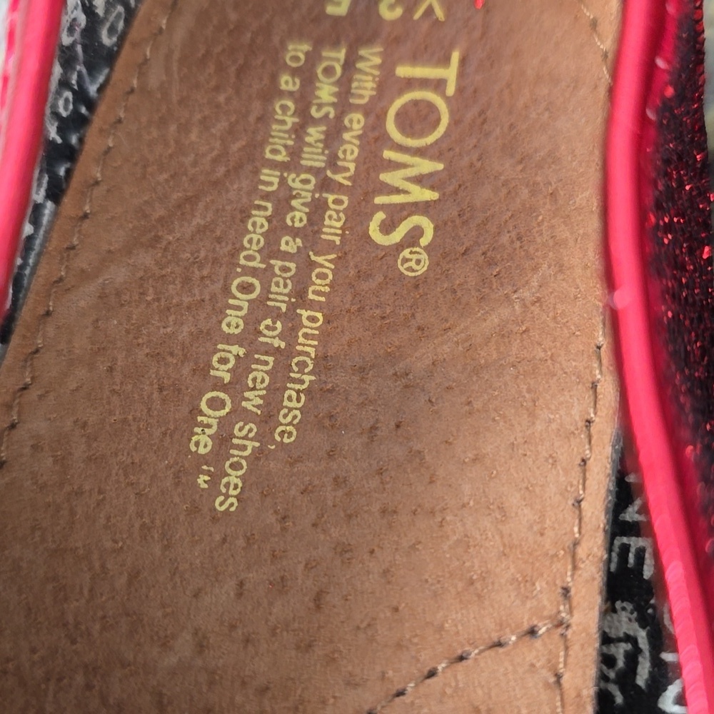 TOMS Red Glitter Slip-On Shoes 3.5Y - Picture 4 of 13